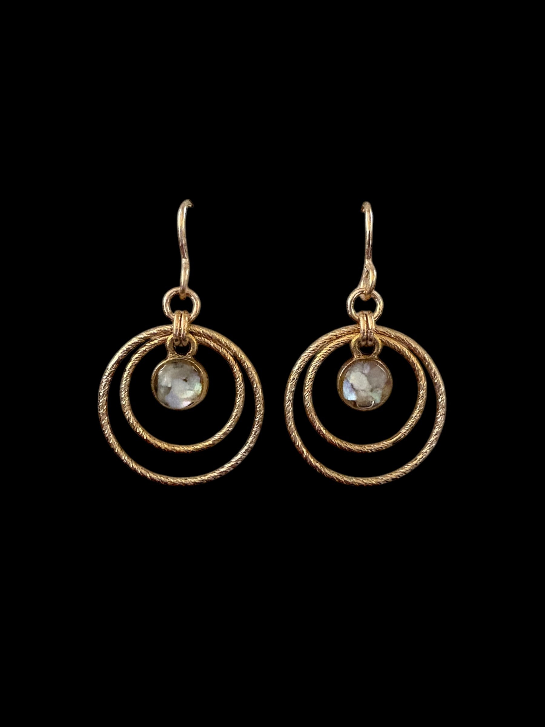 Double Hoops Earrings - Mother of Pearl