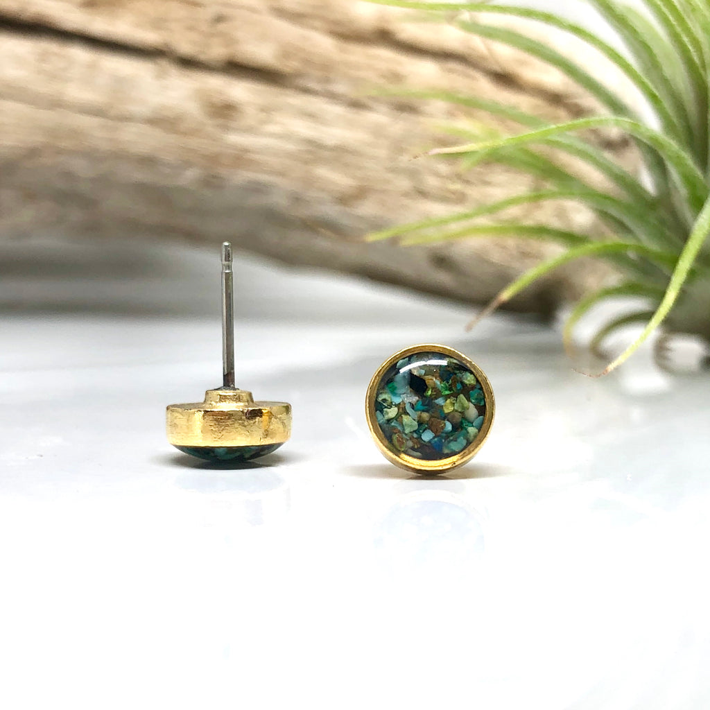 June & Simple Circle Arizona Turquoise Studs - detail view